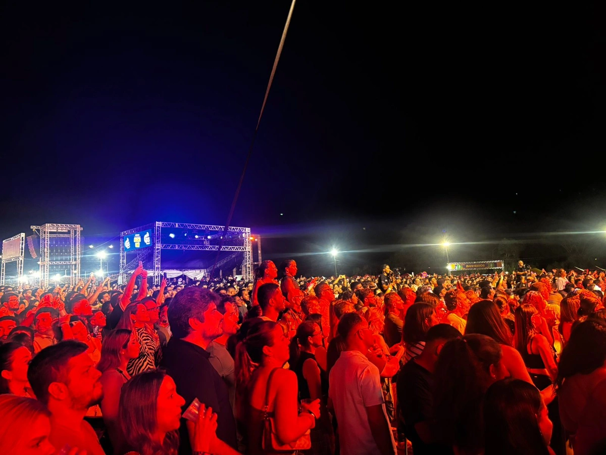 Folguedos São João 2026 inicia com show raiz do projeto Dominguinhos em Teresina