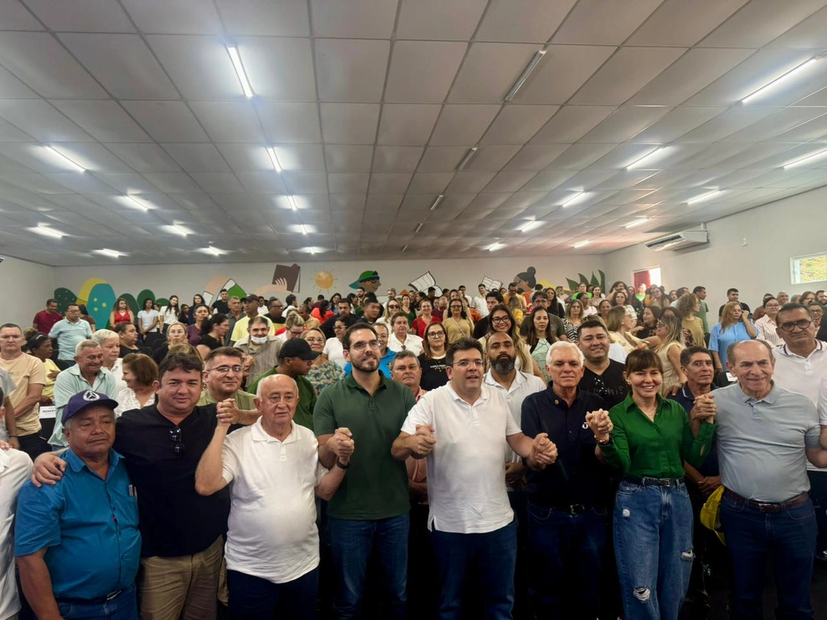 Governador Rafael Fonteles assina importantes ordens de serviço para obras  estruturantes em Esperantina