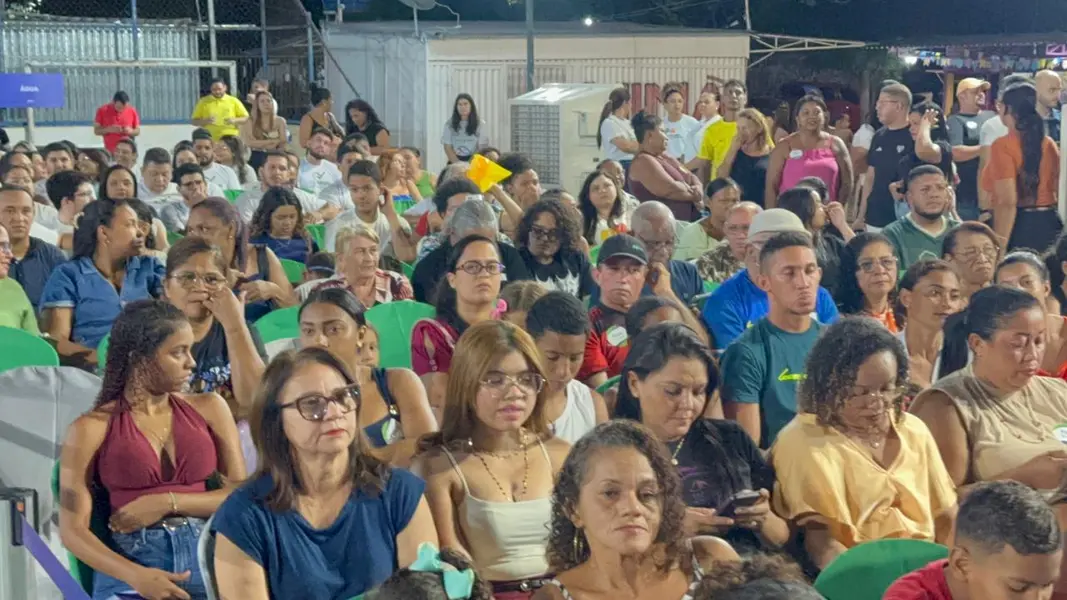 Governo do Estado entrega mais de 2 mil registros de imóveis a famílias de Teresina