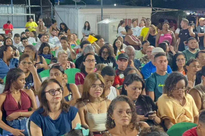 Governo do Estado entrega mais de 2 mil registros de imóveis a famílias de Teresina