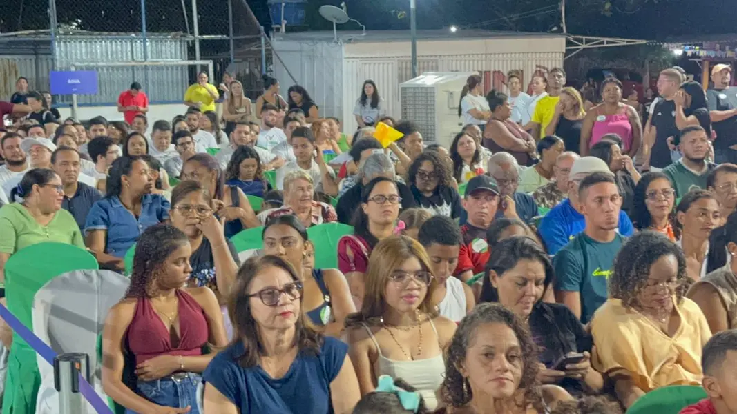 Governo do Estado entrega mais de 2 mil registros de imóveis a famílias de Teresina