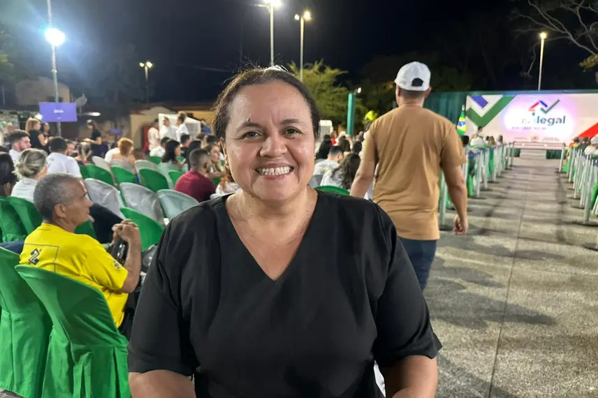 Governo do Estado entrega mais de 2 mil registros de imóveis a famílias de Teresina