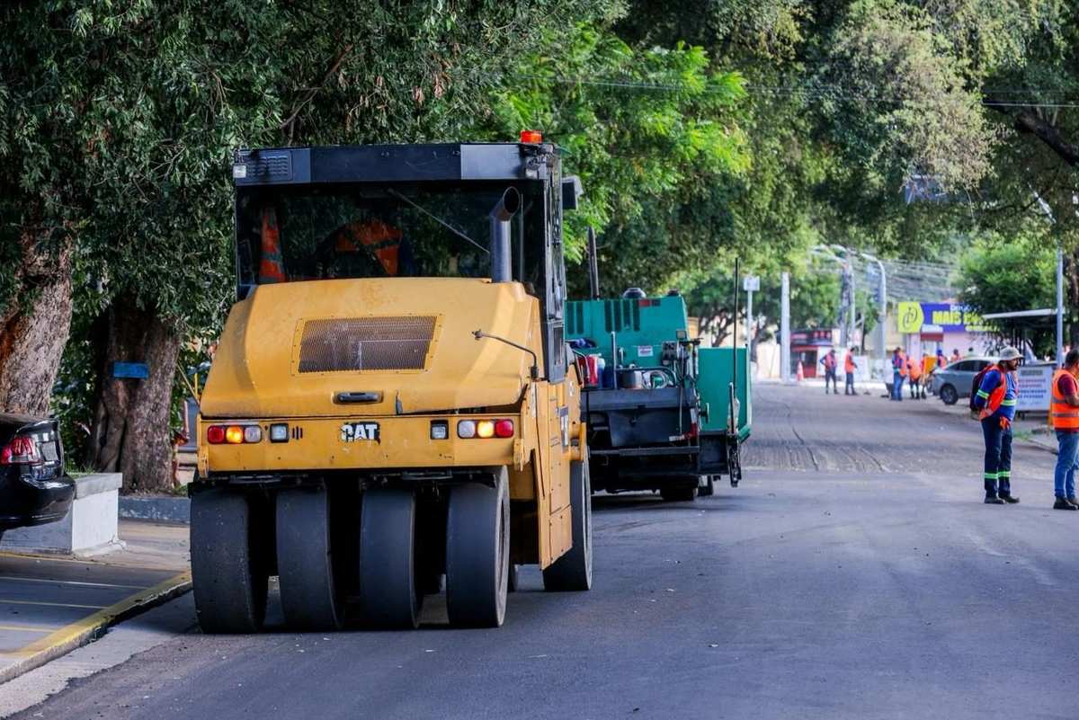 Governo executa maior programa de asfaltamento urbano da história de Teresina