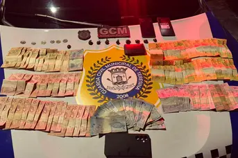 Guarda Municipal apreende dinheiro e drogas após abordagem na região da Vermelha