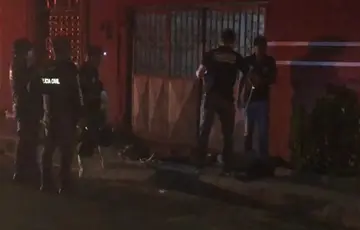 Homem de 30 anos é executado com vários tiros na porta de casa em Teresina