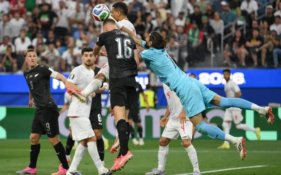 Irã e Nova Zelândia fazem jogo movimentado e ficam no empate em estreia na Copa