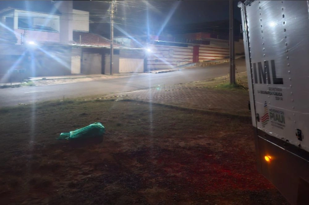 Jornalista é encontrado morto em praça na zona Leste de Teresina