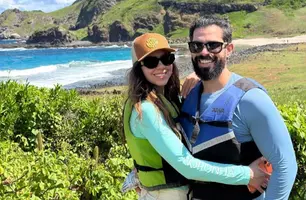 José Renaldo Filho e Catarinne Benício celebram o amor em Fernando de Noronha (Foto: Instagram)