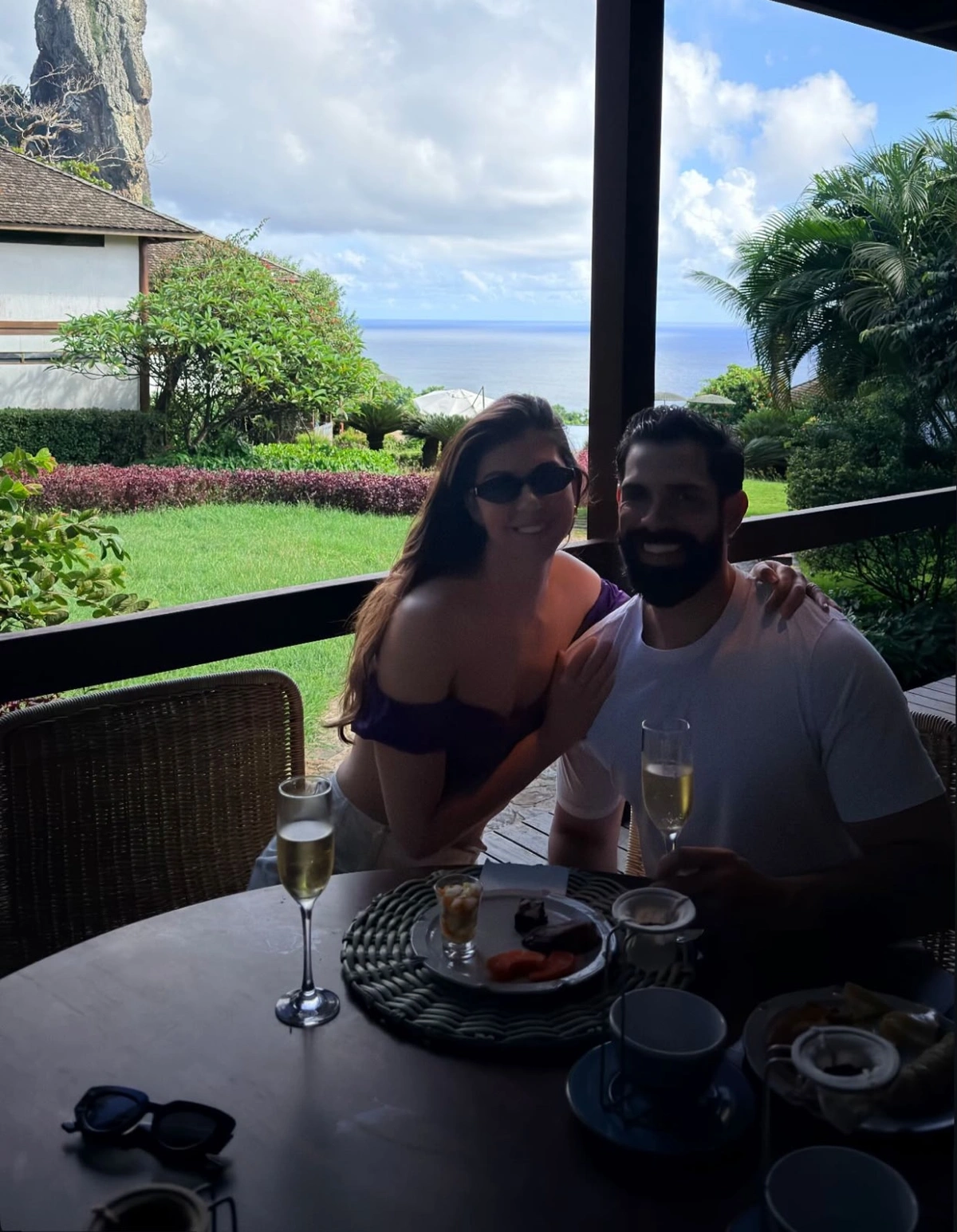 José Renaldo Filho e Catarinne Benício celebram o amor em Fernando de Noronha