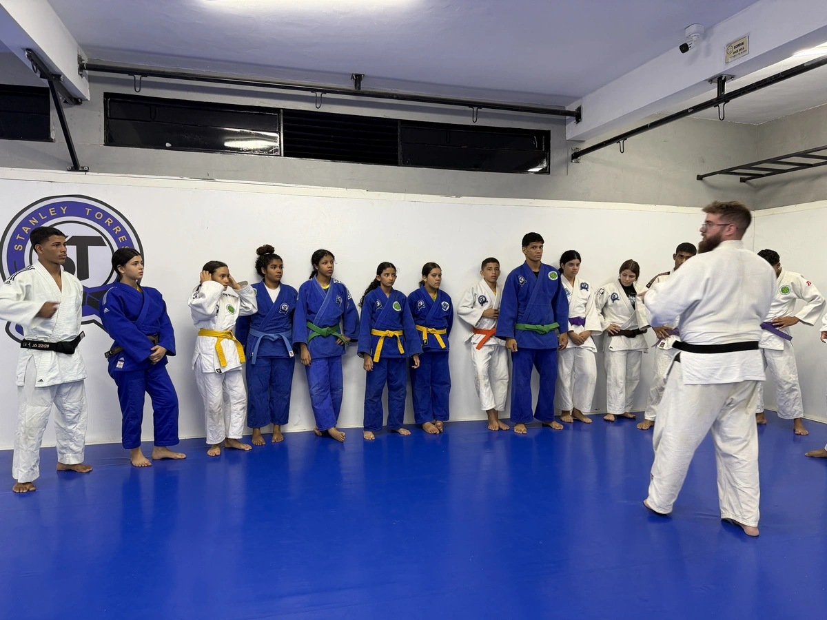Jovem judoca piauiense busca apoio para disputar Brasileiro