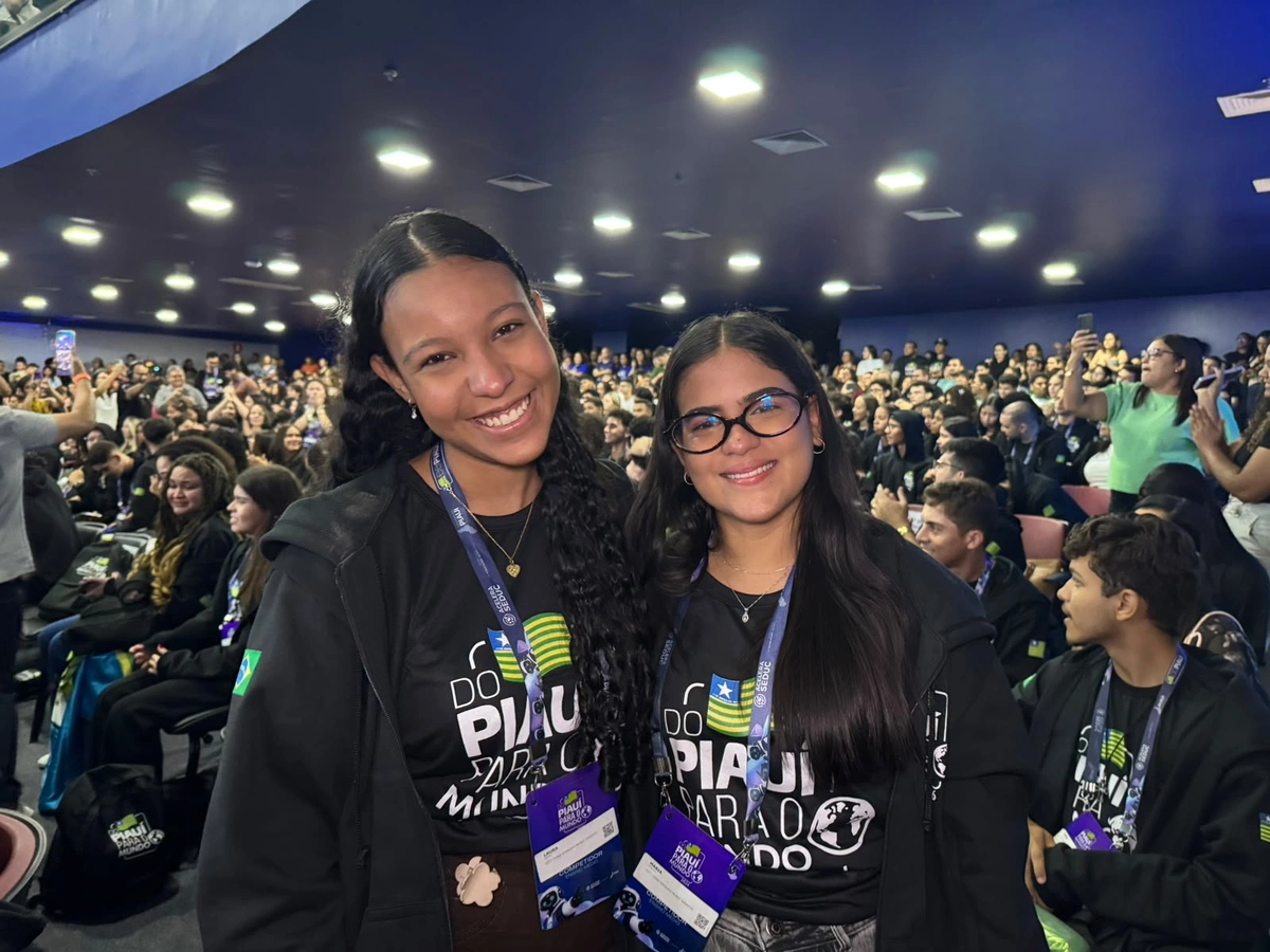 Lágrimas e emoção marcam anúncio dos intercambistas do 'Piauí para o Mundo'