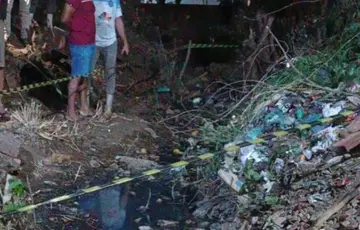Menino de 1 ano e 9 meses é encontrado morto em esgoto nos fundos de casa no Piauí