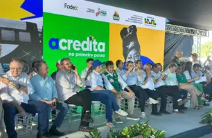Ministro Wellington Dias realiza entrega histórica de veículos e tratores no Piauí (Foto: Conecta Piauí)