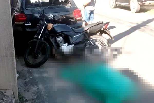 Motociclista morre após colidir com carro no bairro Piçarra, zona Sul de Teresina