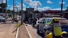 Motociclista morre em acidente na avenida Henry Wall de Carvalho, em Teresina (Foto: @fernando_2008)