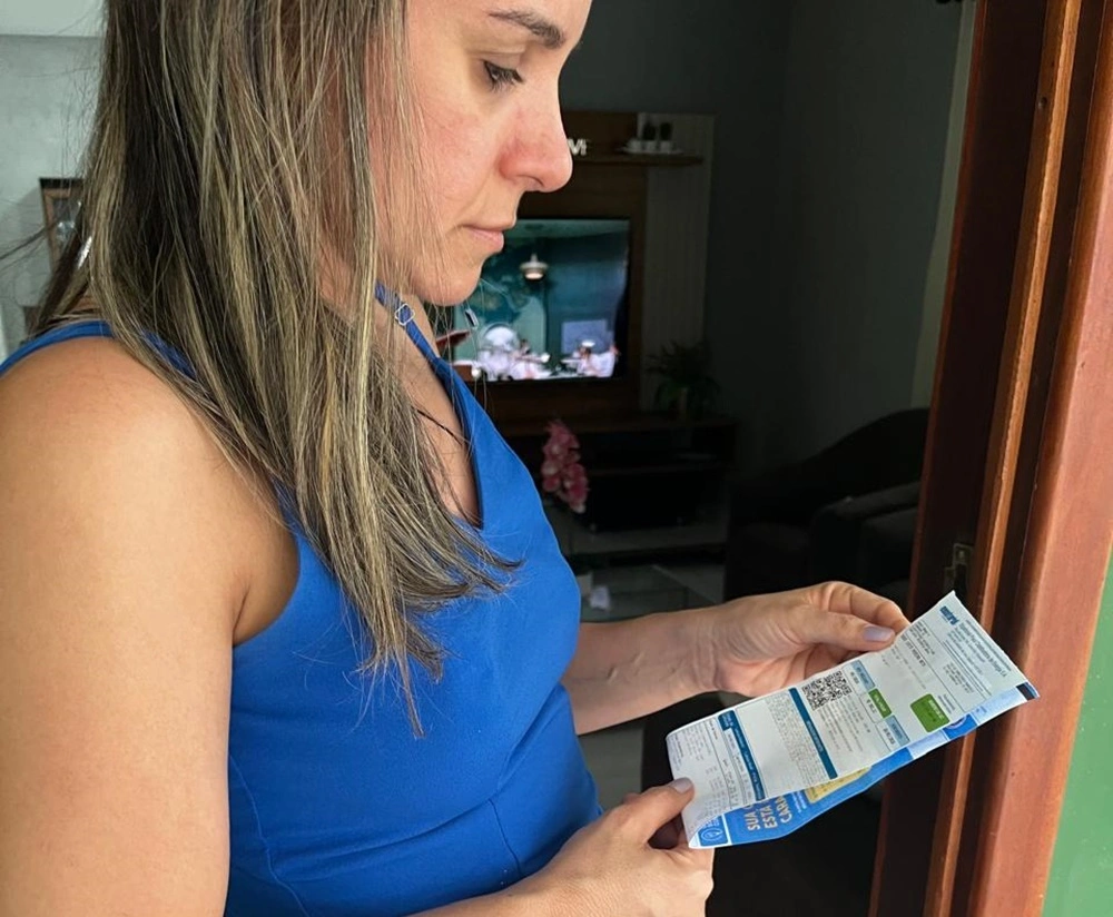 Nara Leite percebeu a economia após instalação da energia solar