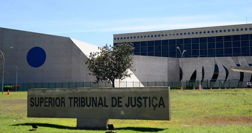 O STJ e a invalidade do contrato bancário firmado por analfabeto