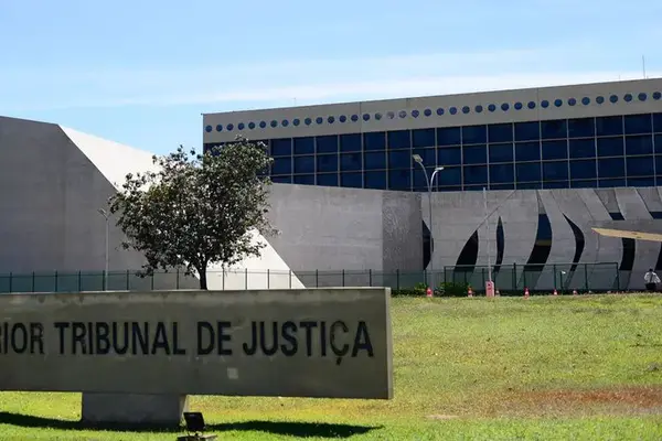 O STJ e a invalidade do contrato bancário firmado por analfabeto