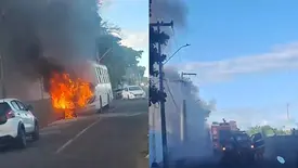 Ônibus escolar pega fogo e fica destruído na zona Sudeste de Teresina (Foto: Reprodução)
