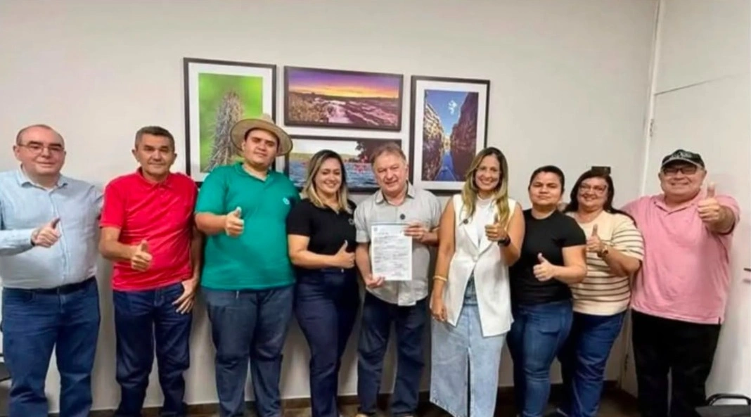 Oposição de São Félix do Piauí garante R$ 1 milhão para obras de calçamento