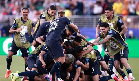 Paraguai faz gol relâmpago, resiste à pressão e elimina a Turquia