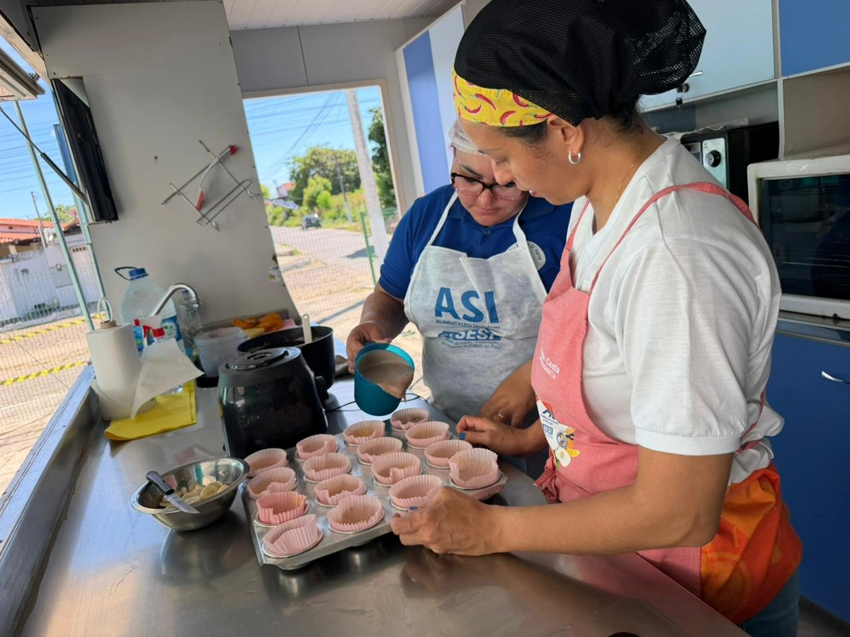 Parnaibanos participam de curso gratuito sobre alimentação saudável e aproveitamento de alimentos