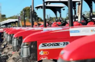 Paulistana recebe dois tratores para fortalecer a agricultura familiar (Foto: Reprodução)