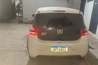 PM prende dois suspeitos e recupera veículo após sequência de roubos em Teresina