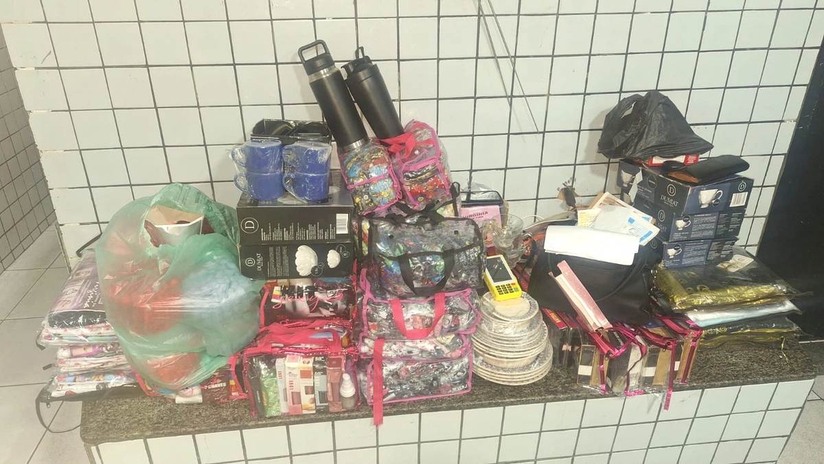 PM prende dois suspeitos e recupera veículo após sequência de roubos em Teresina