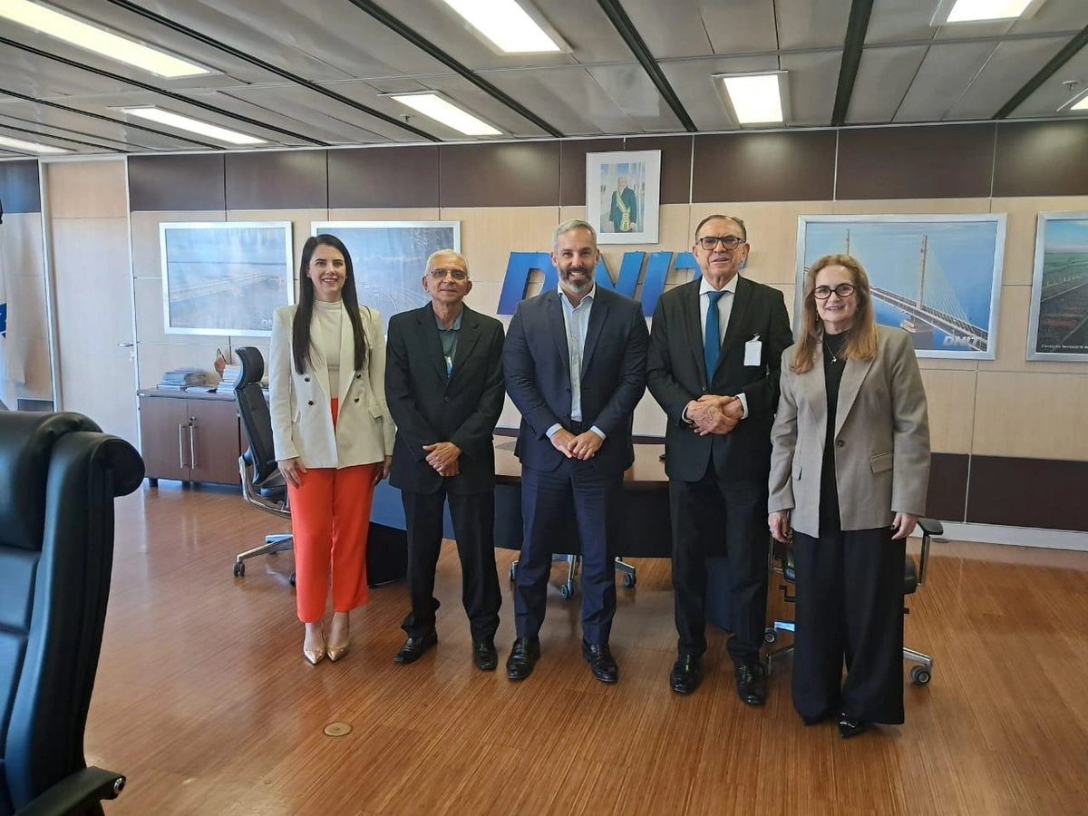 Prefeito de Ribeiro Gonçalves busca investimentos durante agenda em Brasília