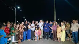 Prefeitura de Campo Maior inaugura asfaltamento e iluminação da Rua Santa Luzia (Foto: Portal De Olho)