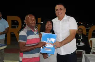 Prefeitura de São Raimundo Nonato entrega mais de 250 Títulos de Propriedade pelo programa Meu Pedacinho de Chão (Foto: Reprodução)