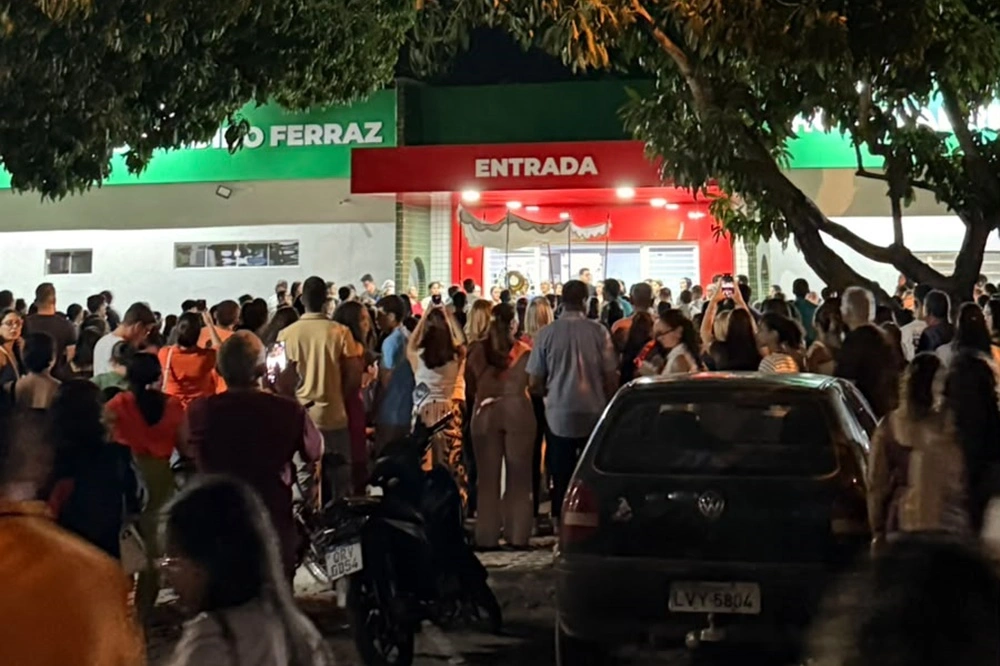 Procissão de Corpus Christi emociona fiéis com oração pelos enfermos no Hospital Regional de São Raimundo Nonato