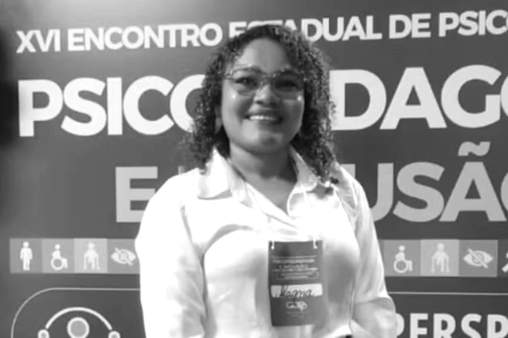 Professora de 40 anos morre após colisão frontal entre moto e carro na BR-316