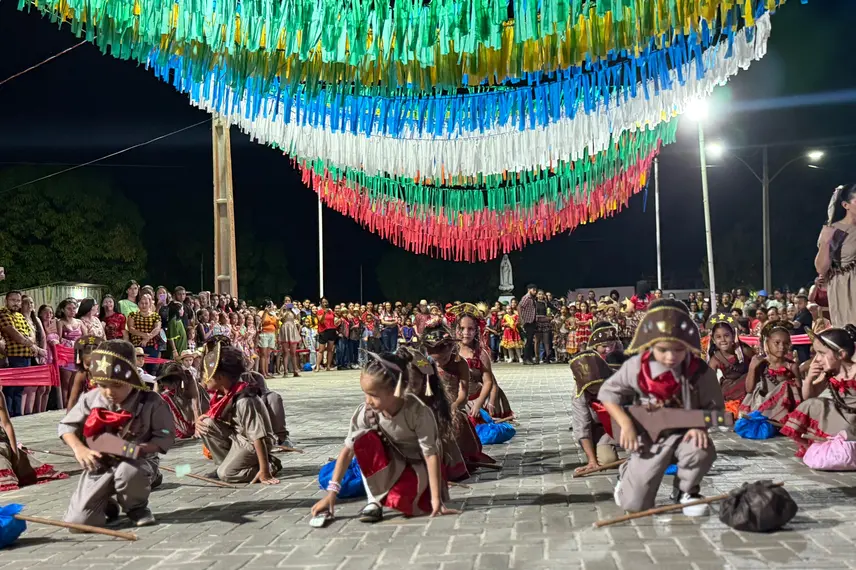 Quadrilha "Nossas Raízes" emociona público e celebra a cultura em Pau D'Arco