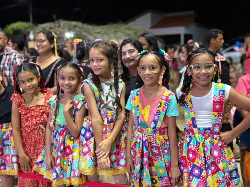 Quadrilha "Nossas Raízes" emociona público e celebra a cultura em Pau D'Arco