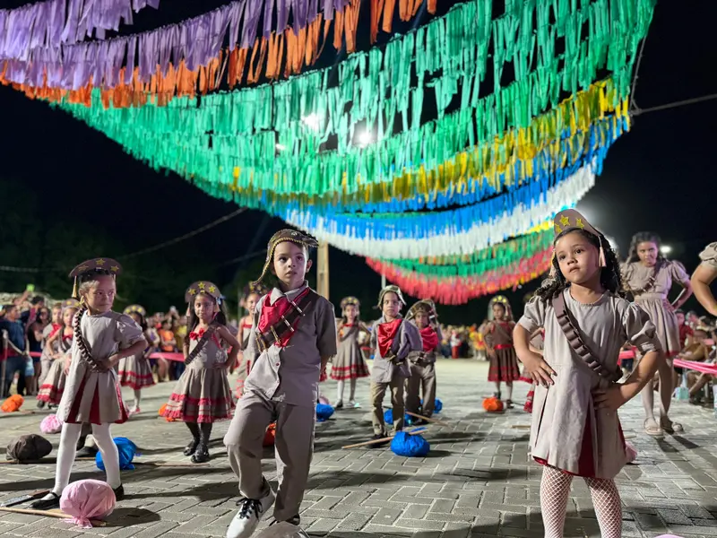 Quadrilha "Nossas Raízes" emociona público e celebra a cultura em Pau D'Arco