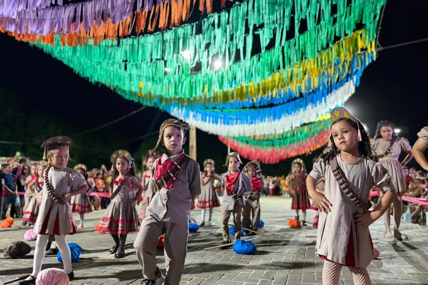 Quadrilha "Nossas Raízes" emociona público e celebra a cultura em Pau D'Arco