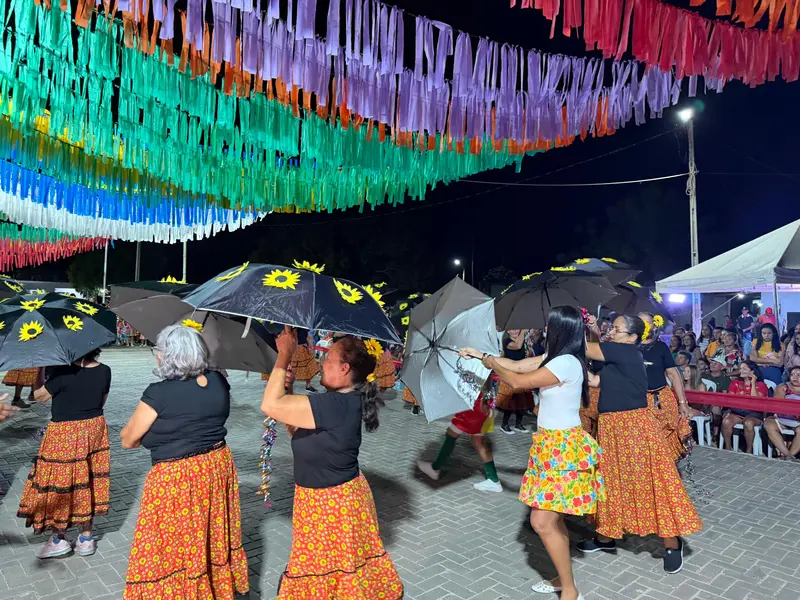 Quadrilha "Nossas Raízes" emociona público e celebra a cultura em Pau D'Arco