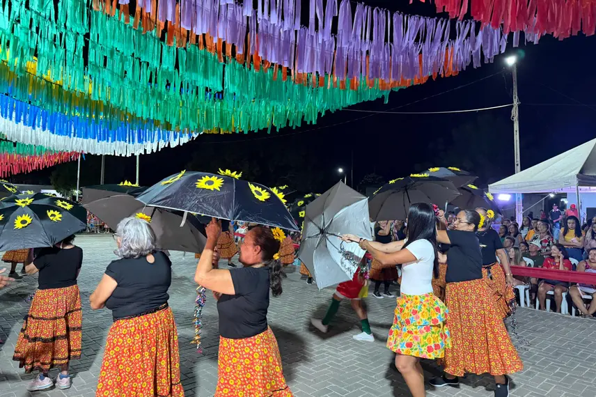 Quadrilha "Nossas Raízes" emociona público e celebra a cultura em Pau D'Arco