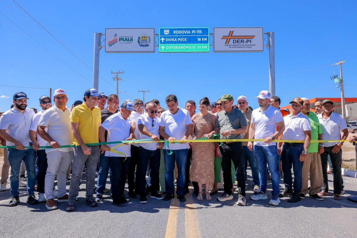 Rafael Fonteles inaugura rodovia entre Assunção do Piauí e divisa com o Ceará