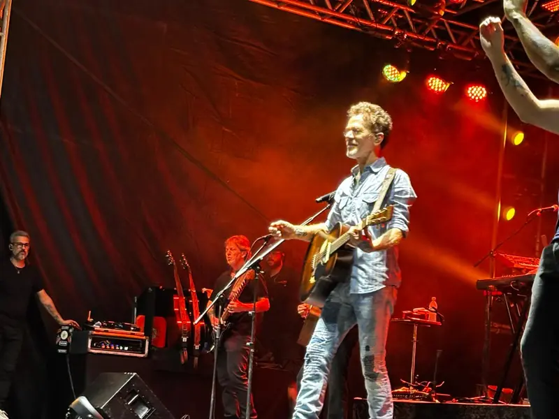 SaLiPi reúne multidão e fecha edição histórica com show de Nando Reis