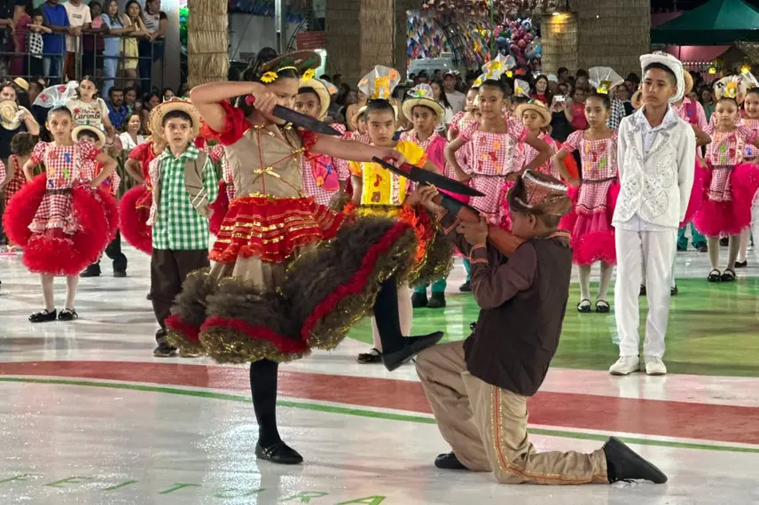 São João do Arraial abre Festival dos Cocais com grandes apresntações culturais
