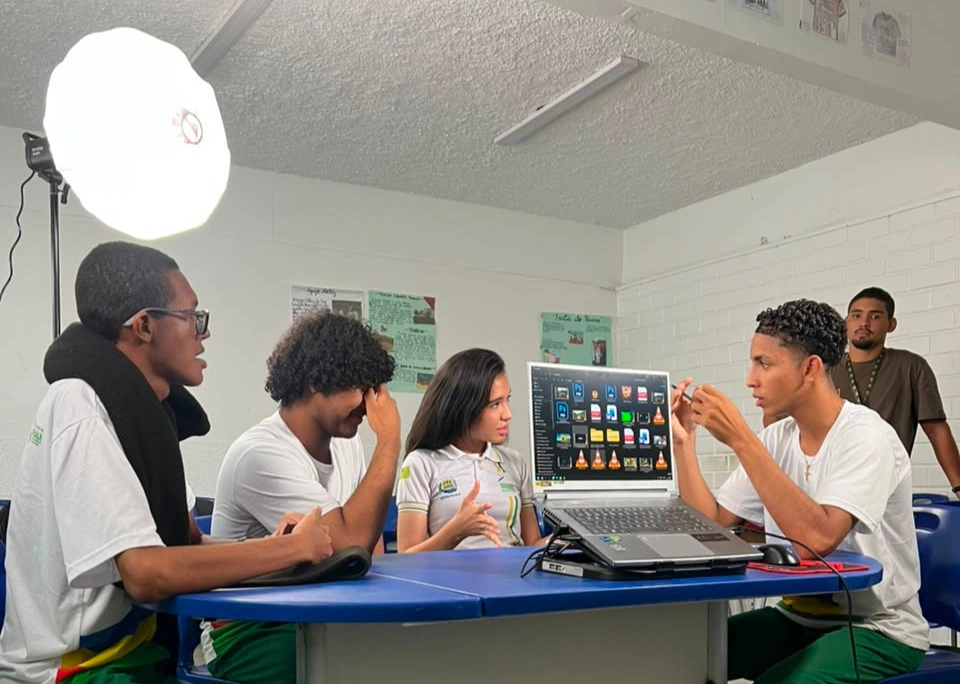Seduc inicia nova etapa do projeto Cinema na Escola em sete municípios