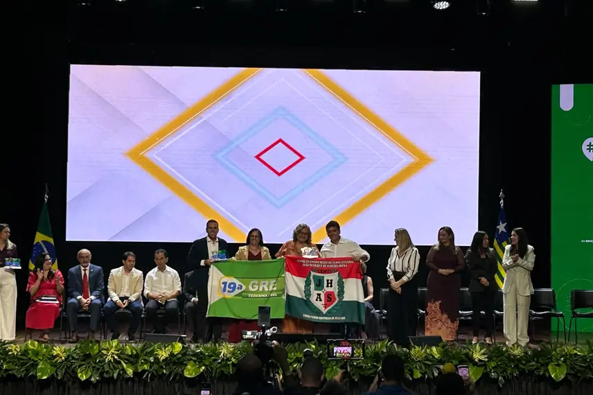 Seduc premia gestores com melhores notas no Enem durante Gestão que Transforma