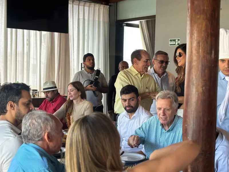 Senador Marcelo Castro promove almoço com lideranças e presta contas do mandato