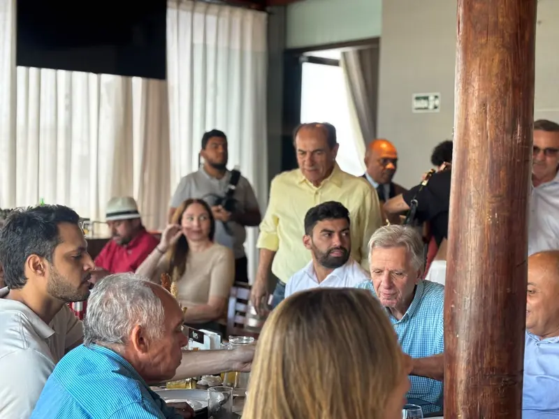 Senador Marcelo Castro promove almoço com lideranças e presta contas do mandato