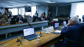 Senadores discutem ritmo de tramitação da PEC do fim da escala 6x1 (Foto: Lula Marques/ Agência Braasil)