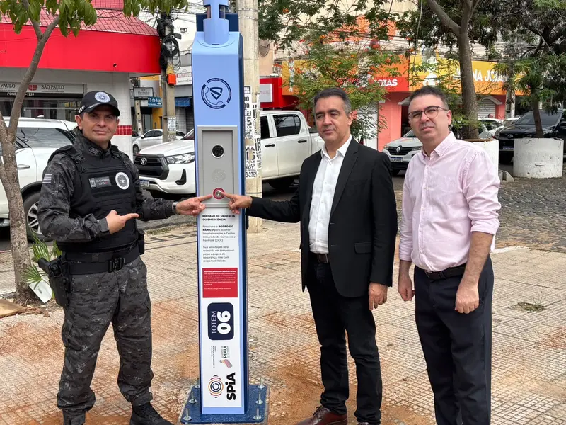 SSP inaugura dois novos totens inteligentes para reforçar segurança em Teresina