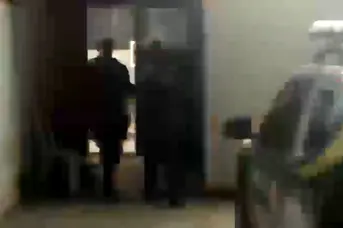 Suspeito de sequência de roubos é agredido por moradores e salvo pela GCM em Altos
